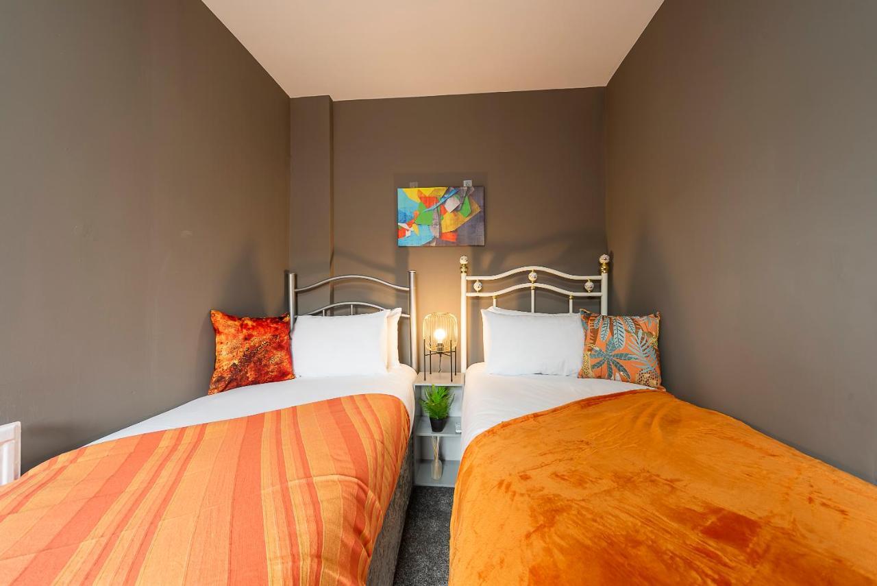 Art-Filled Bohemian 1 Bedroom Apt 2 Beds Colourful Praise Inn Apartment Kingston upon Hull Extérieur photo